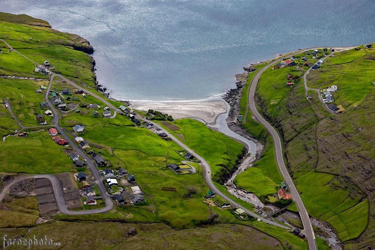 Vila Idyllic House Near River And Ocean Leynar Exteriér fotografie